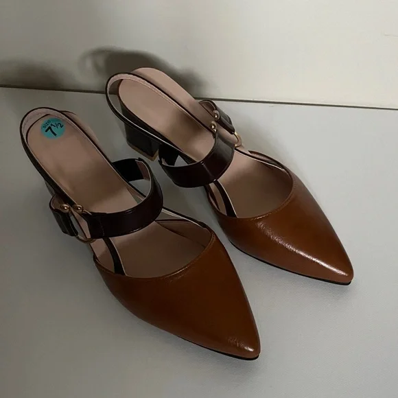 Coach Women sandal - Picture 2 of 13